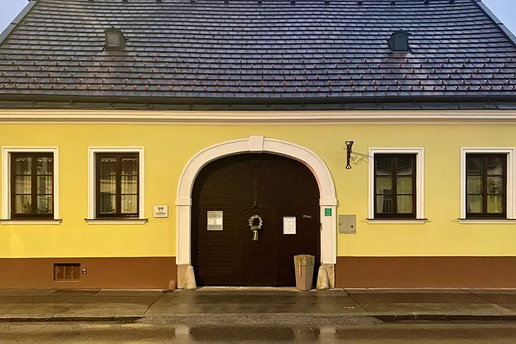 Weinbau und Buschenschank Familie Frauneder